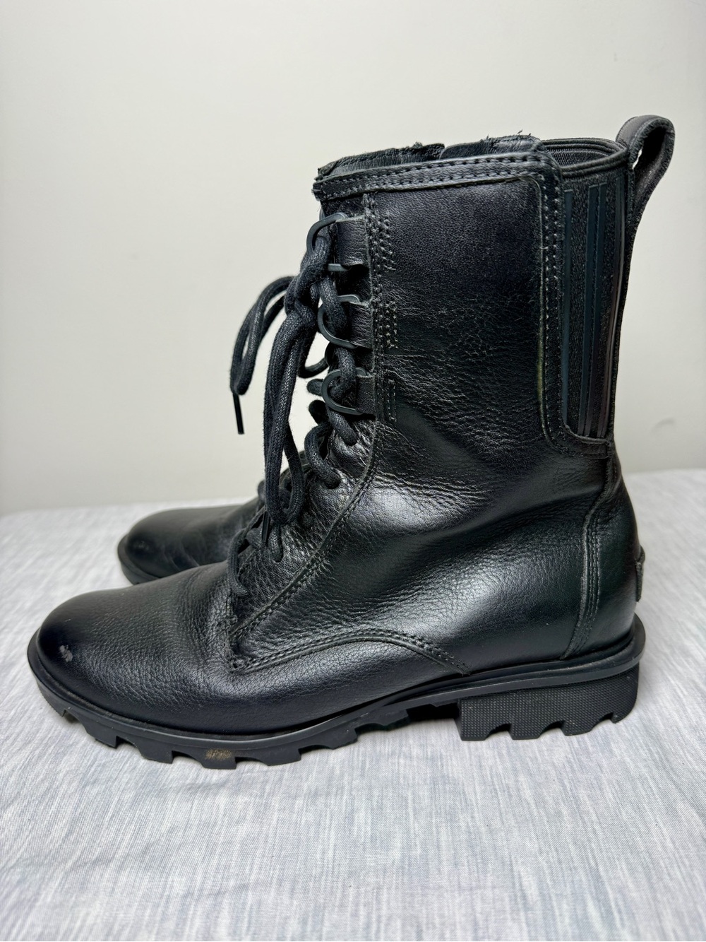 Sorel Phoenix Waterproof Leather Side Zip Combat Boots Lug Sole Black Sz 9.5